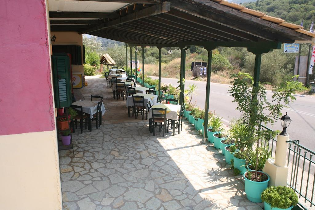 Marathes Studios Áyios Nikítas Exterior foto